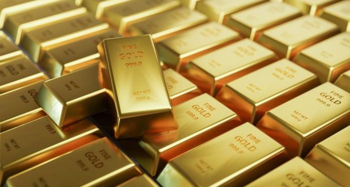Harga Emas Anjlok 2,7%, Tertekan Yield Treasury dan Dolar AS